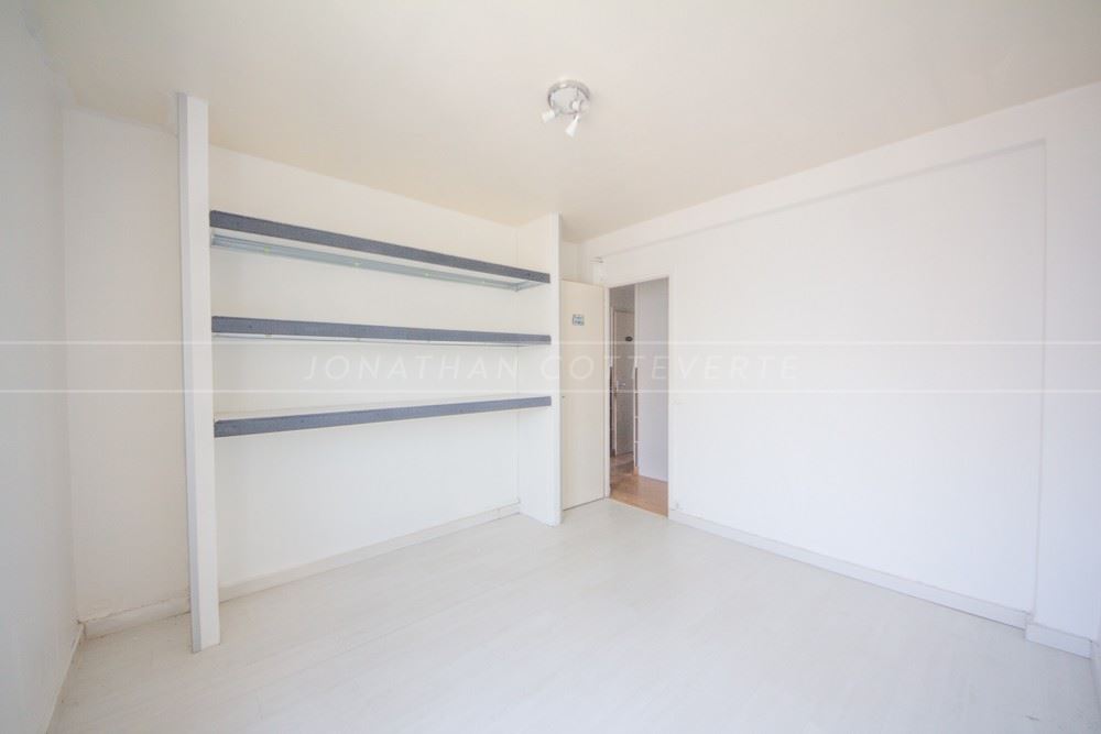 APPARTEMENT - 2 CHAMBRES - DPE D - GARAGE - LUMINEUX - IDEALEMENT SITUE - RARE SUR LE MARCHE photo 4